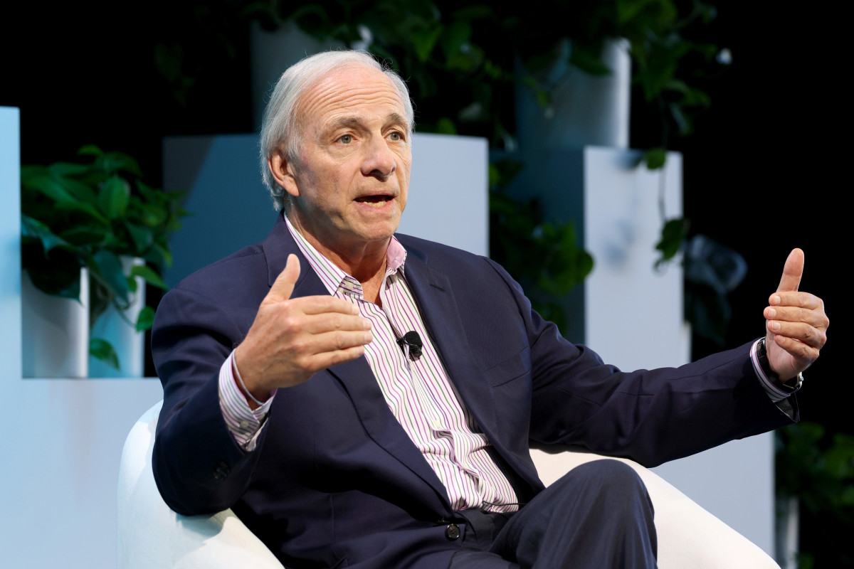 Billionaire Ray Dalio's blunt message on economy turns heads