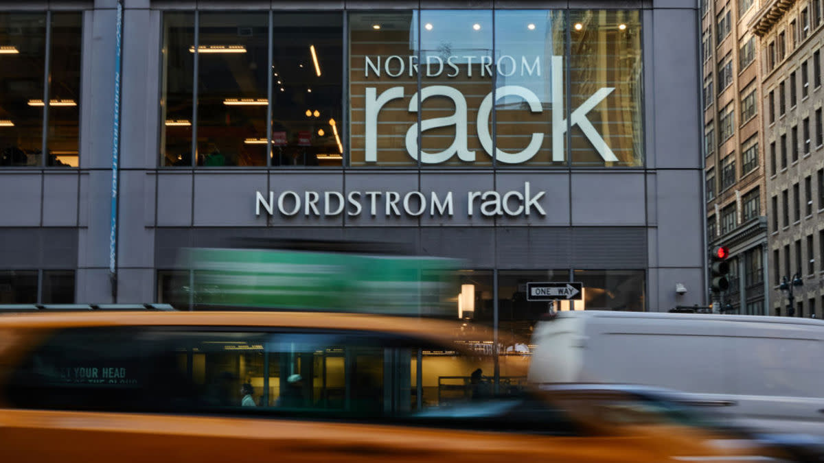 Nordstrom Rack is selling a ‘gorgeous’ $78 throw blanket for $30, and shoppers say it's 'luxuriously soft'