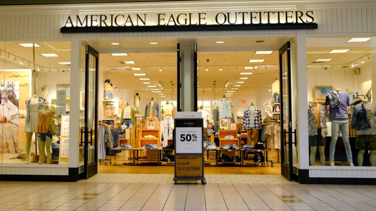 American Eagle CEO issues stern warning about customer behavior