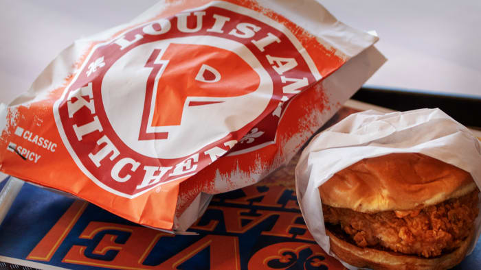 The Popeye's Chicken Sandwich. Lead