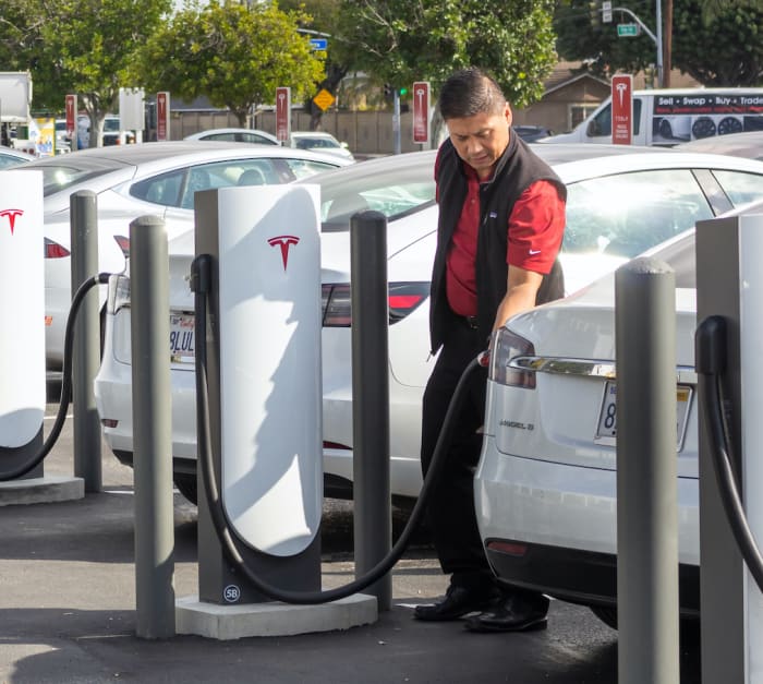 ev tesla charging calif 2 sh