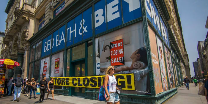 Bed Bath & Beyond Stock: What's Behind The BBBYQ Volatility? - Meme ...