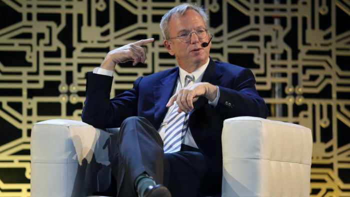 Eric Schmidt, former CEO of Google, is taking on a new challenge that could threaten Elon Musk's plans.