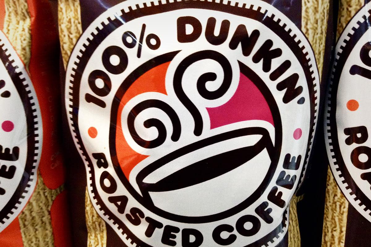 Dunkin' Donuts Serves Up Hot Quarterly Earnings - TheStreet