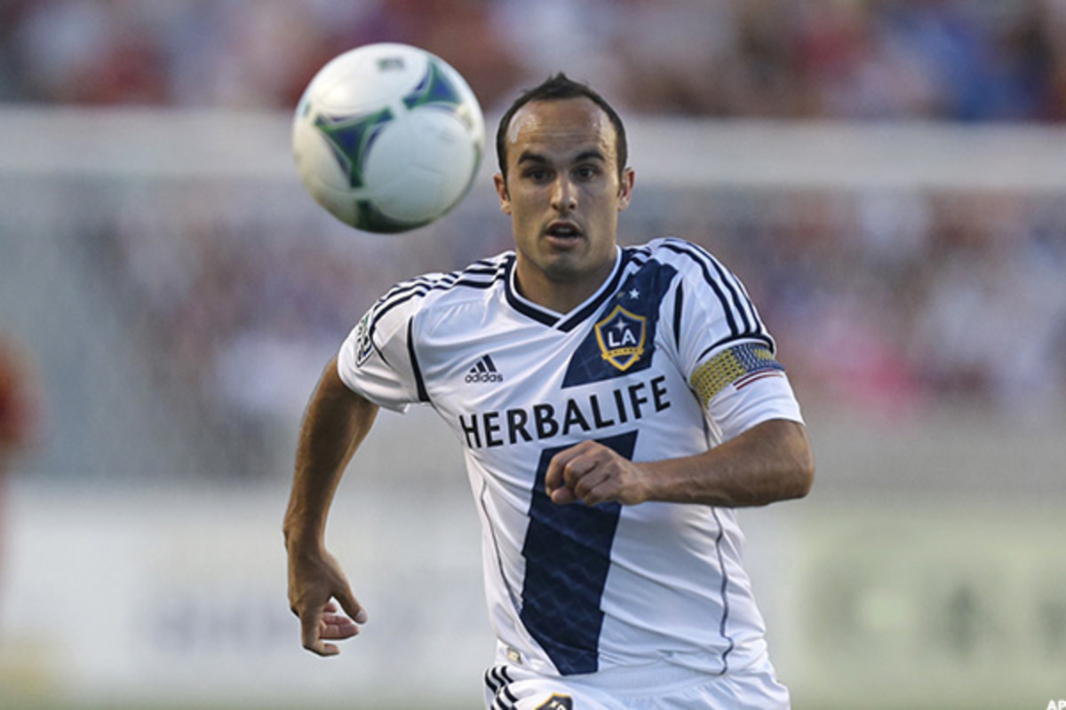 After World Cup snub, Landon Donovan's No. 10 moves on