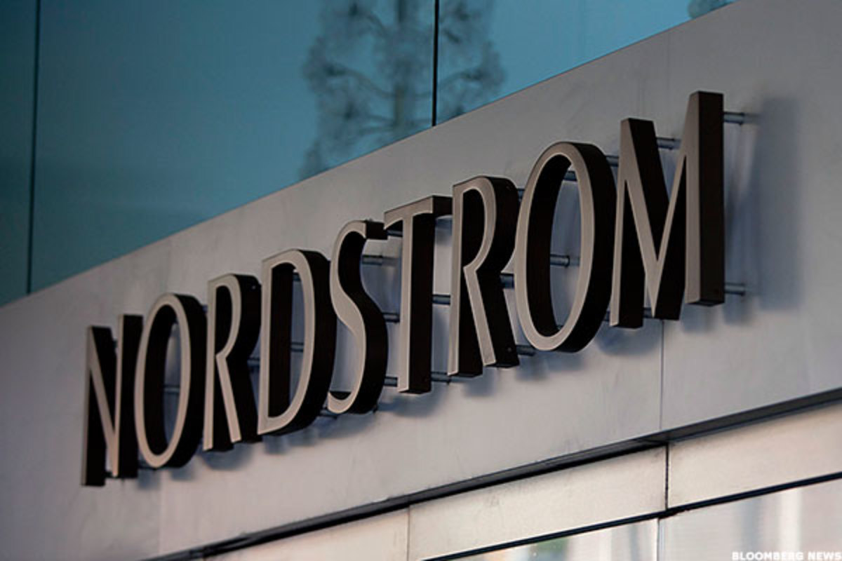 Nordstrom Expands E-Commerce Services