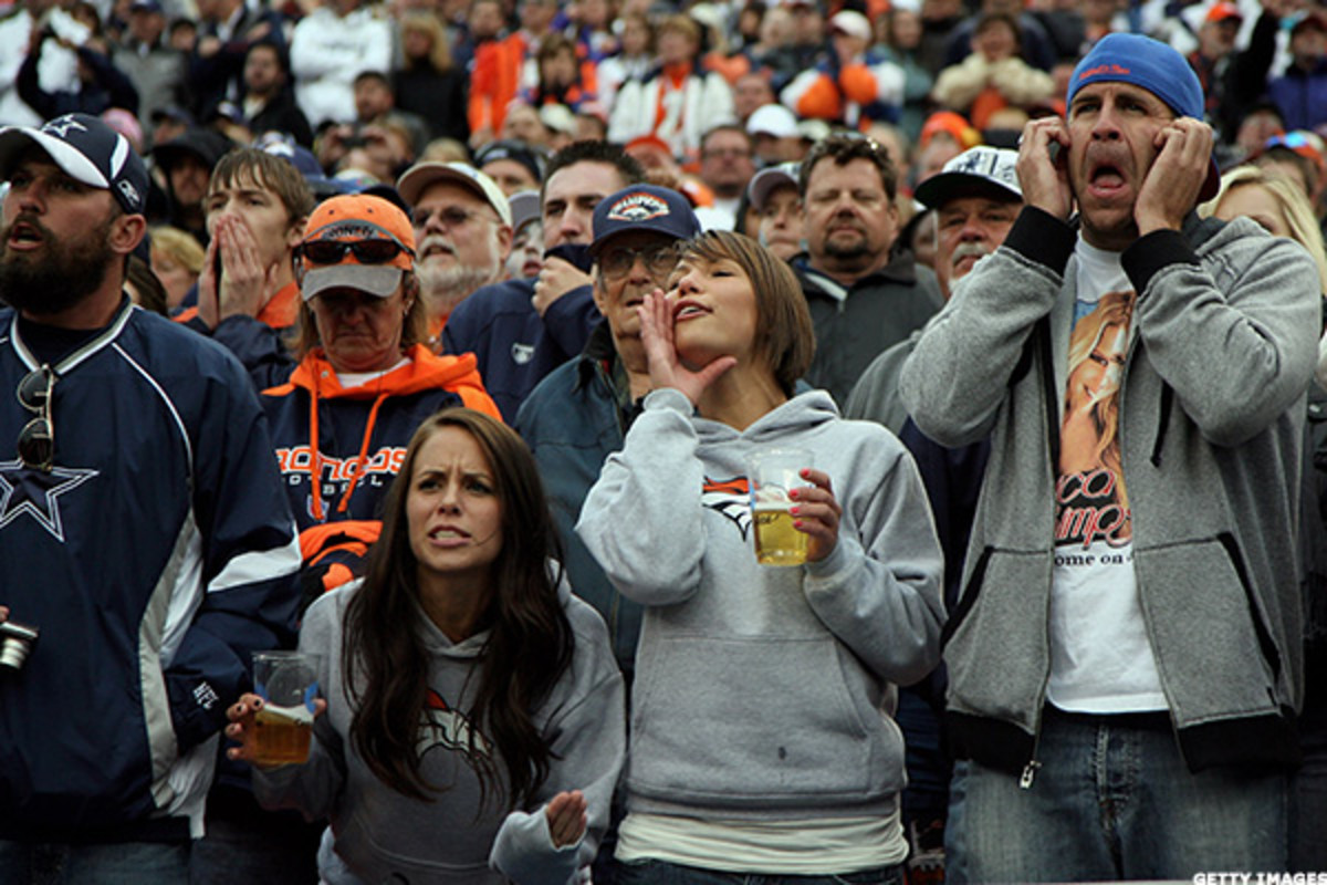 Heading to an NFL Game? This Football Team Charges the Cheapest Beer -  TheStreet