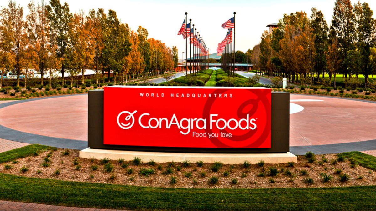 Conagra in Talks to Sell Hebrew National Hot-Dog Brand