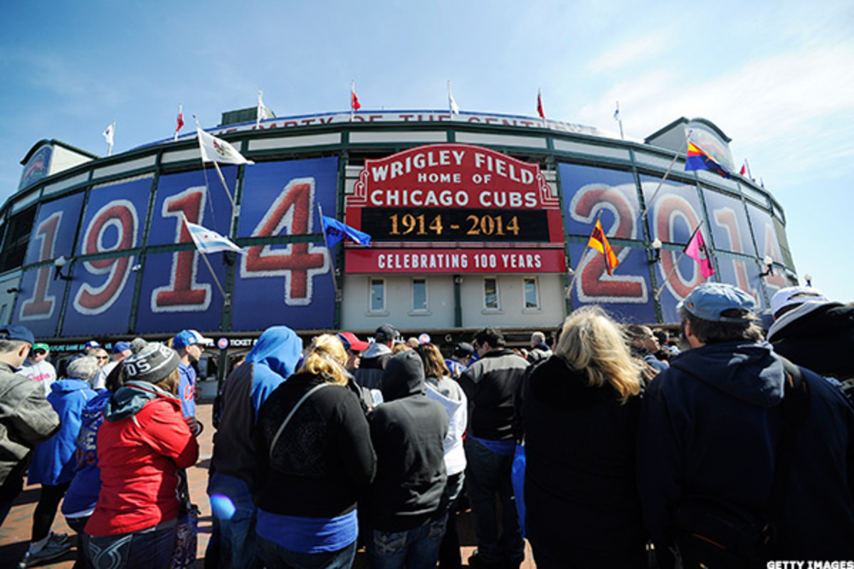 With Wrigley Field closed to fans, no one's shaming the rooftops