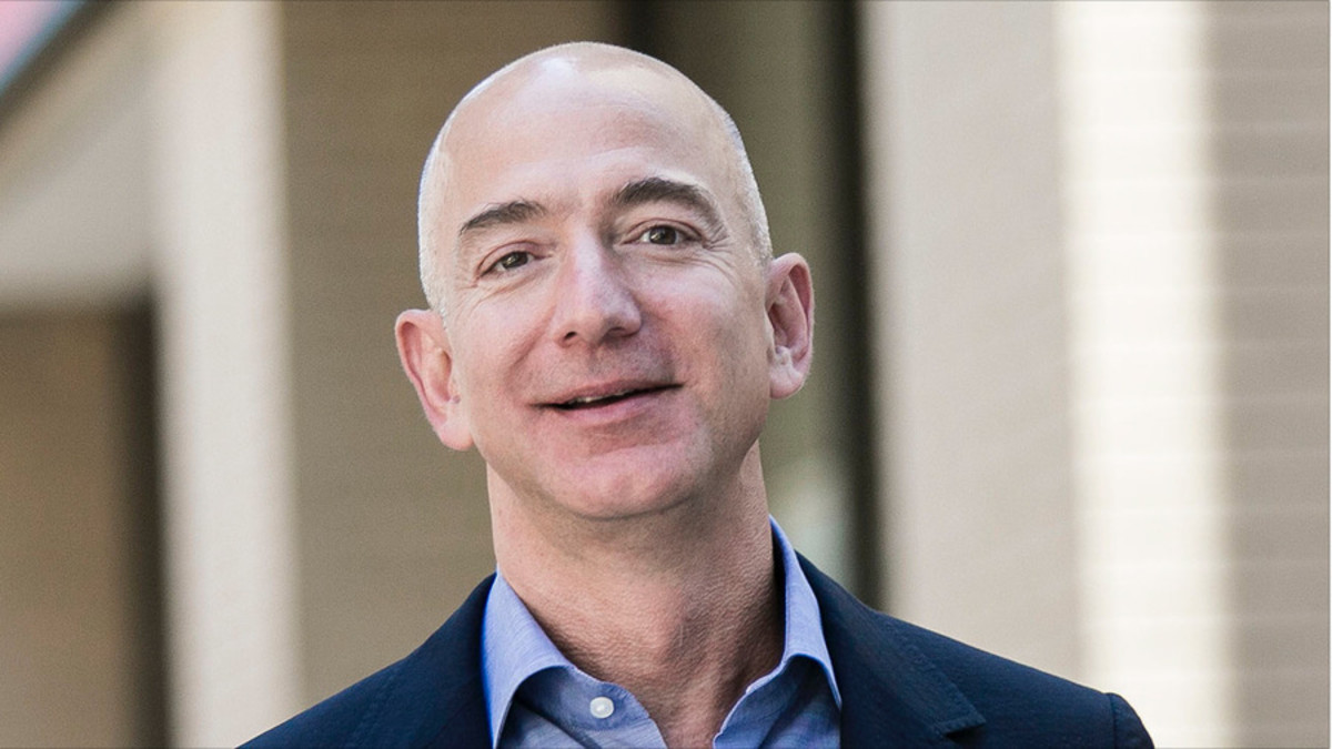 Jeff Bezos Donates $200 Million to Smithsonian Institution - TheStreet