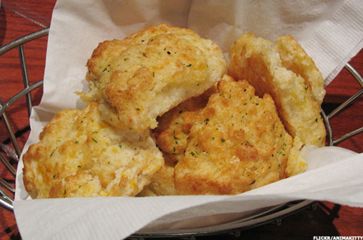 8 Fast-Food Chains Serving the Most Amazing Biscuits — Eat This