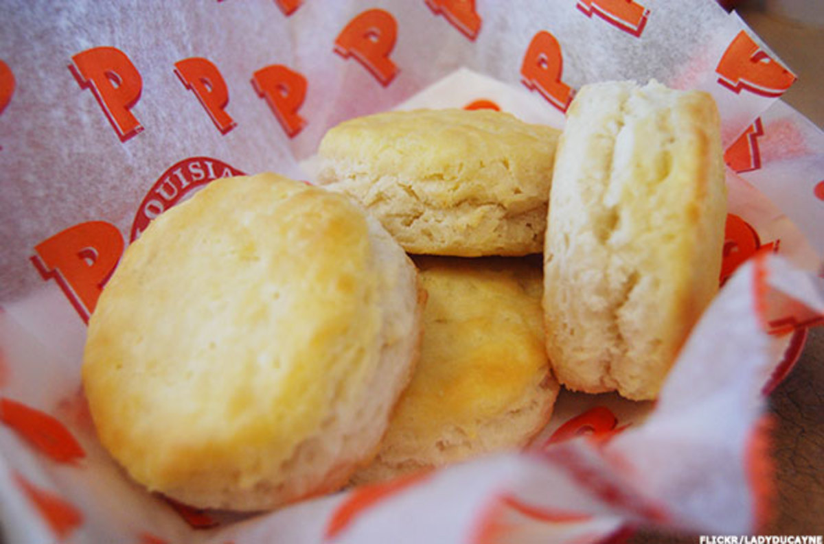 8 Fast-Food Chains Serving the Most Amazing Biscuits — Eat This