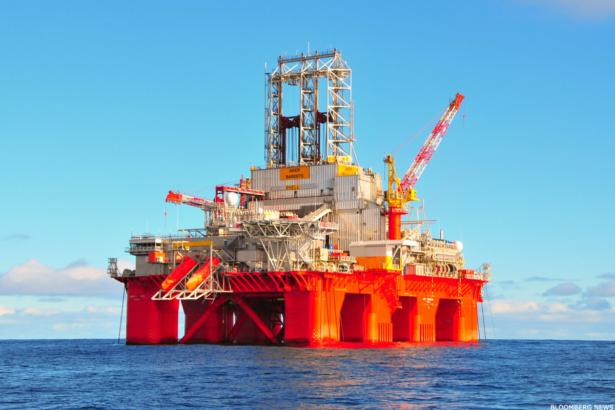 Transocean Rig Stock Falls On Declining Oil Prices Rig Stack