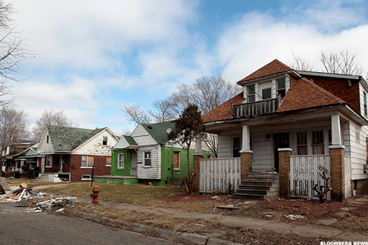 Why Zombie Homes Are Consuming Entire Neighborhoods TheStreet   Why Zombie Homes Are Consuming Entire Neighborhoods 