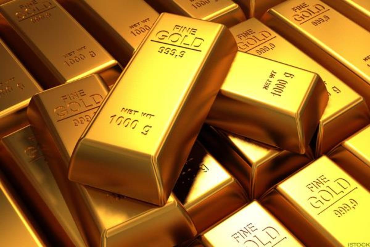 The Sideways Case for Gold in 2017 - TheStreet