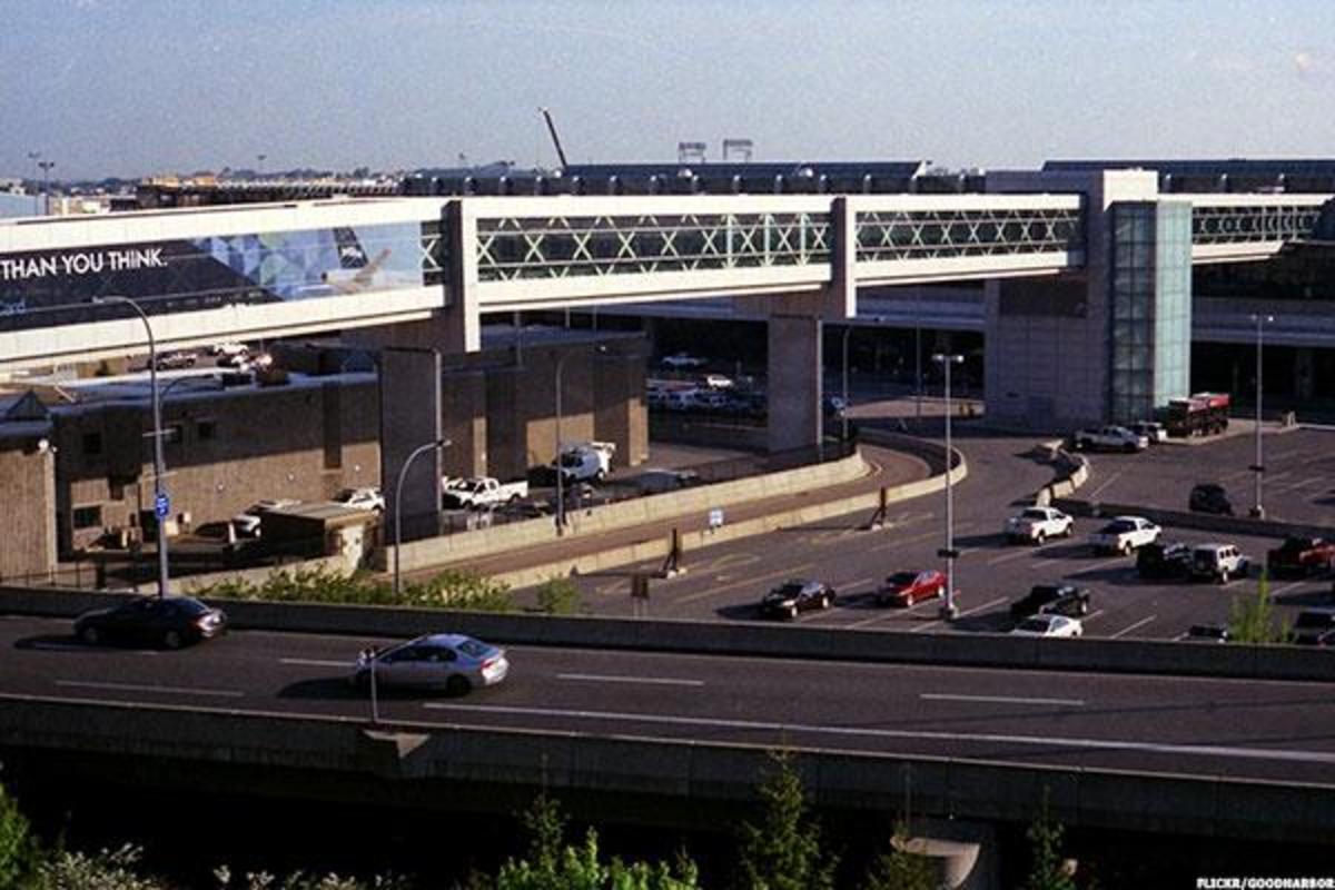 At Boston Logan, Many Flyers Choose One-Stop Flights Despite JetBlue ...