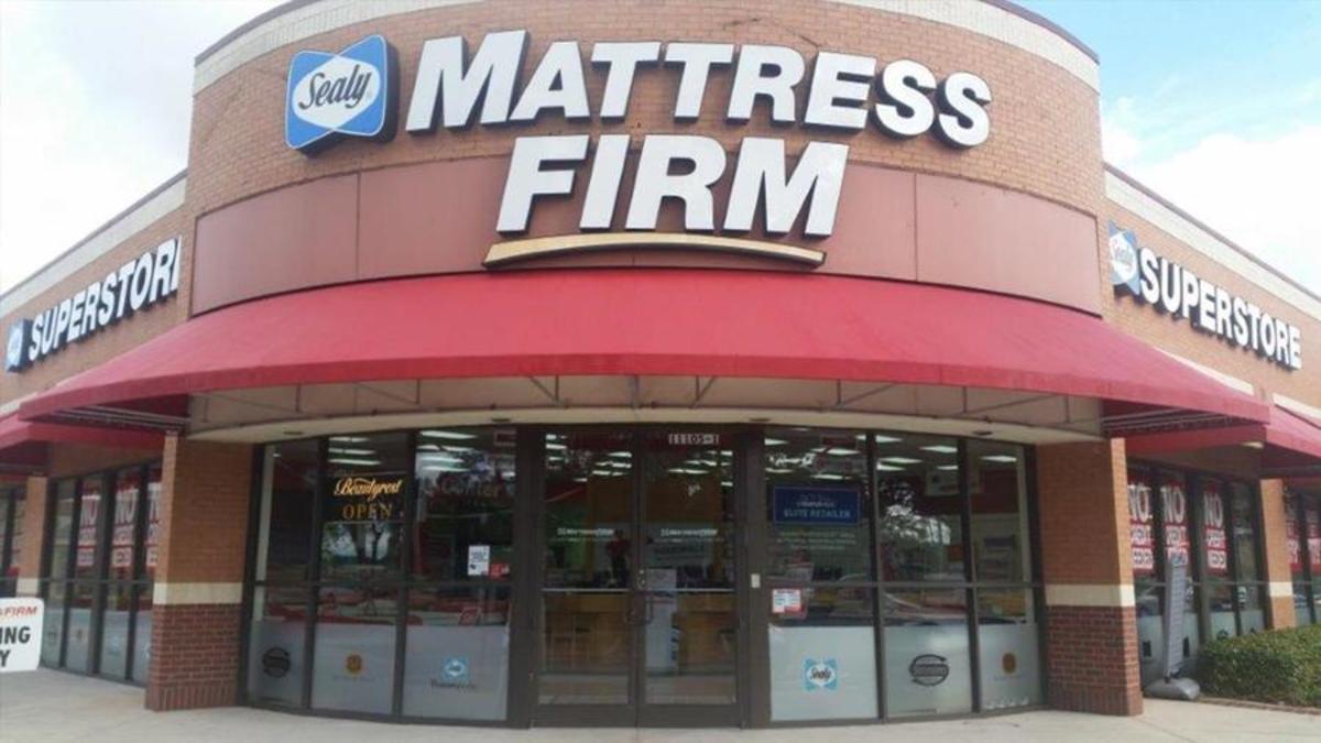 Mattress Firm Posts Earnings and Revenue Below Analysts' Estimates