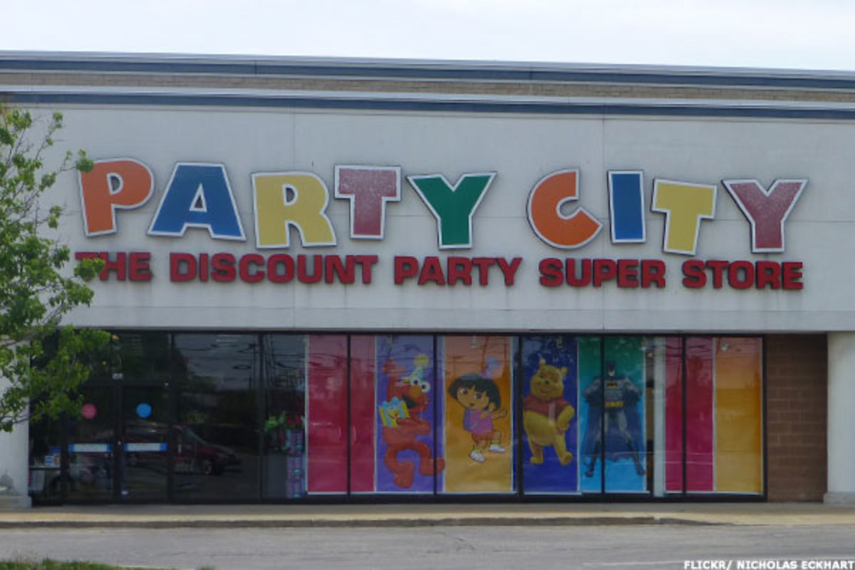 Party City Stock Falls, Cuts Full-Year Guidance After Slump in ...