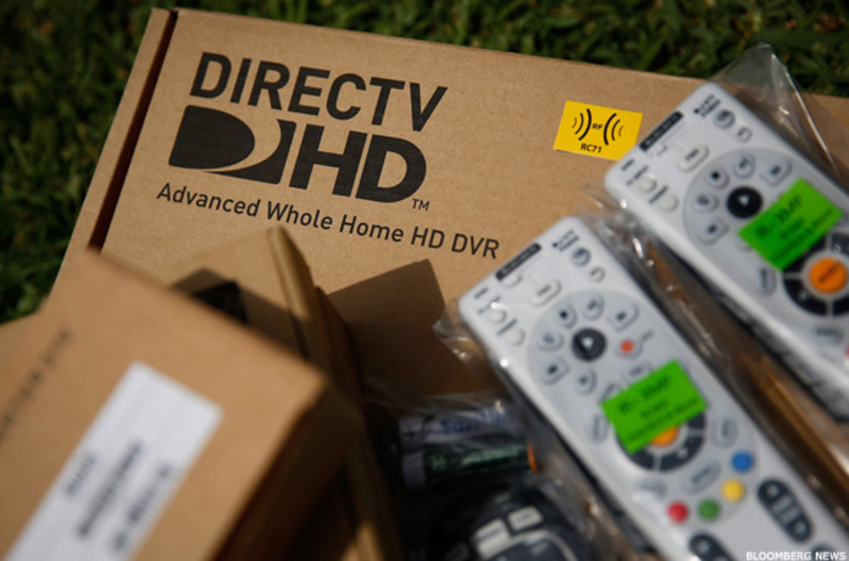 DirecTV lays off hundreds of managers as cord cutting accelerates