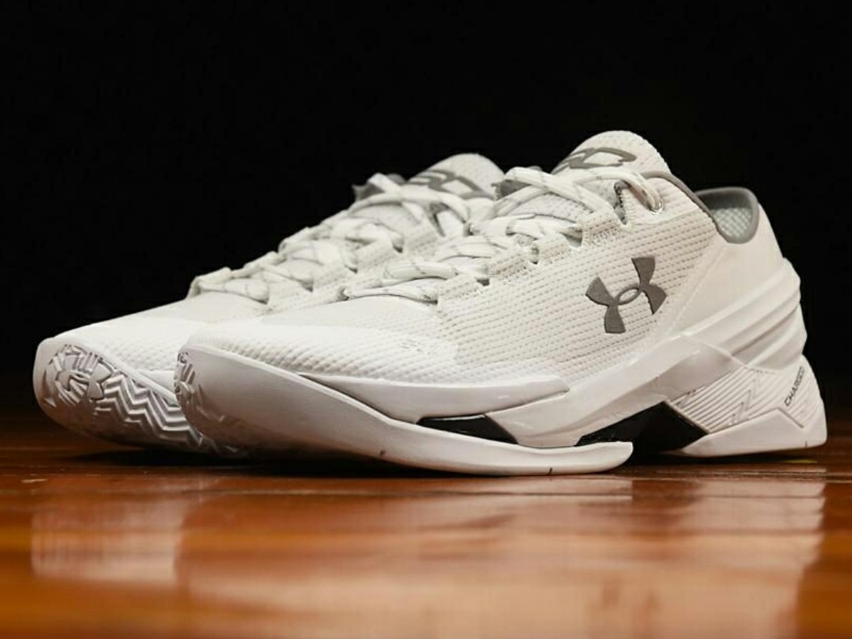 under armour curry sneakers