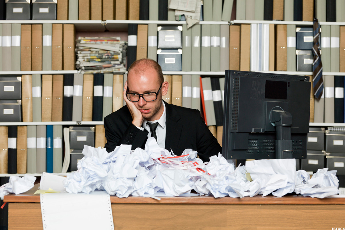 5-career-problems-you-had-no-idea-you-were-causing-with-a-messy-desk