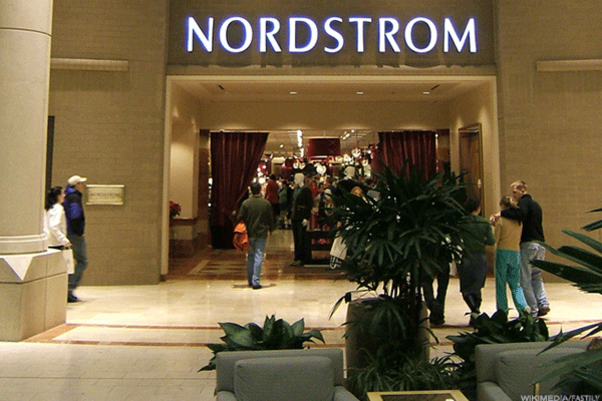 Downsizing Nordstrom to close its Northgate store