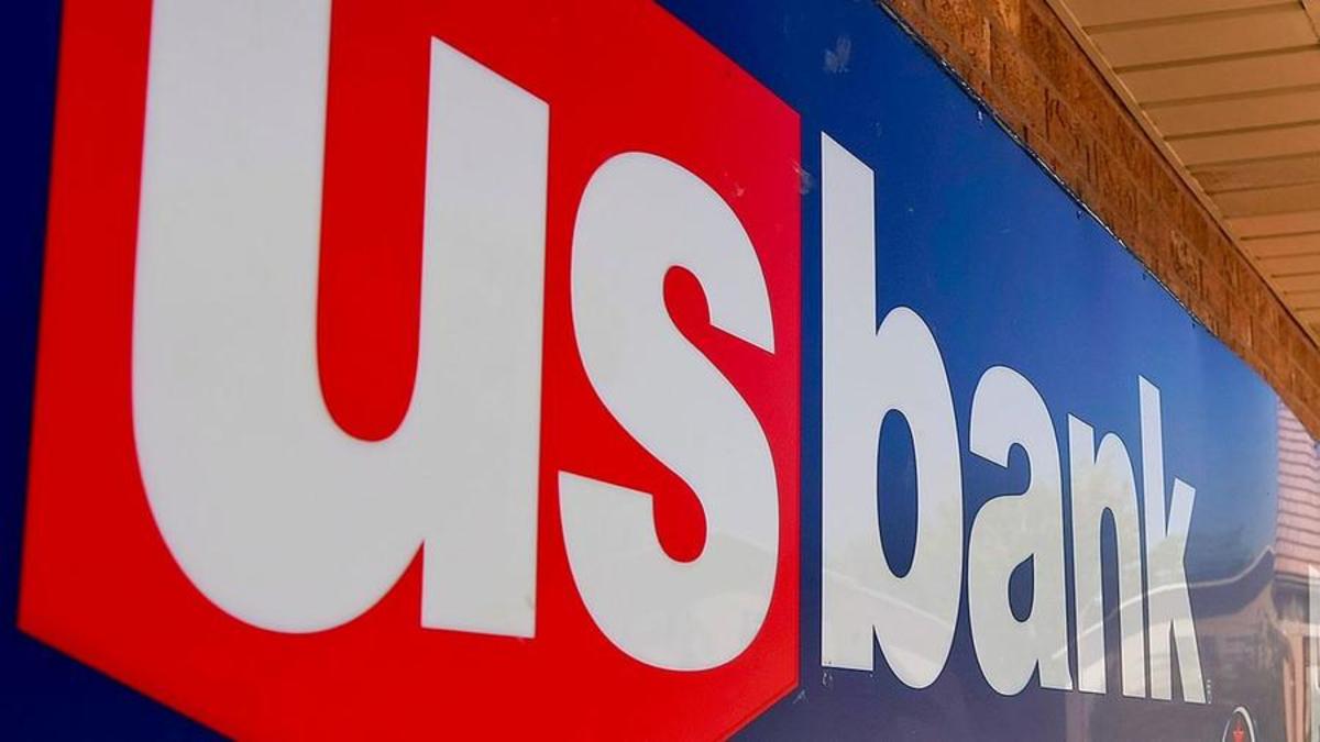 U.S. Bancorp Rises After Deal To Buy MUFG Union Bank For $8B - TheStreet