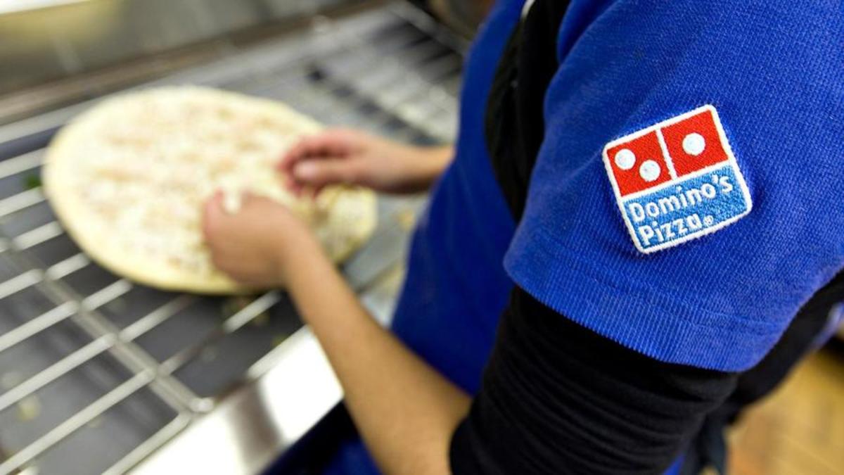 Domino's, Barclays in $1 Billion Accelerated Stock-Buyback Accord