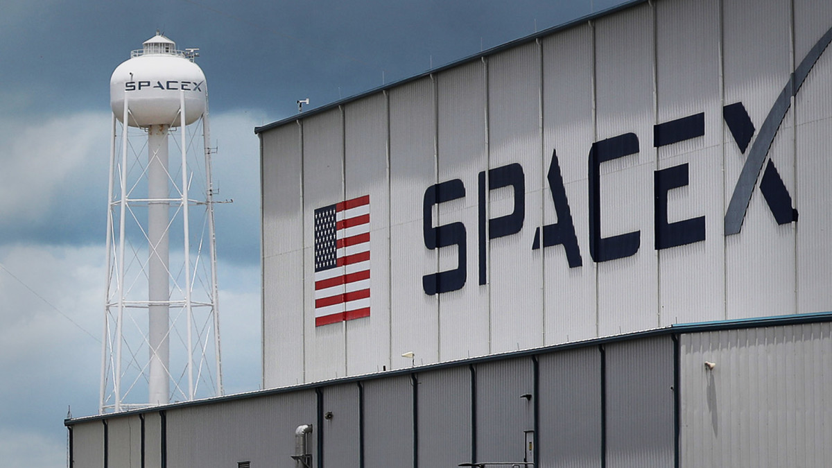 Musk's SpaceX Wins Round in Texas Land Dispute - TheStreet