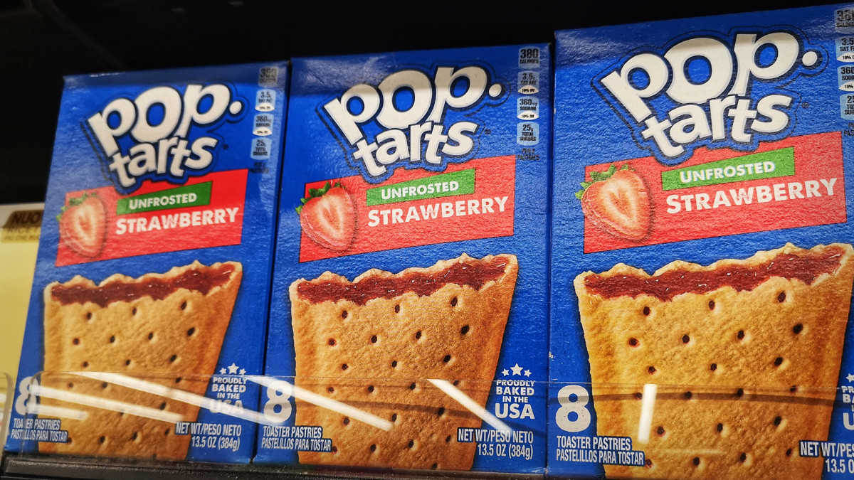 Kelloggs Frosted Strawberry Pop-Tarts Case