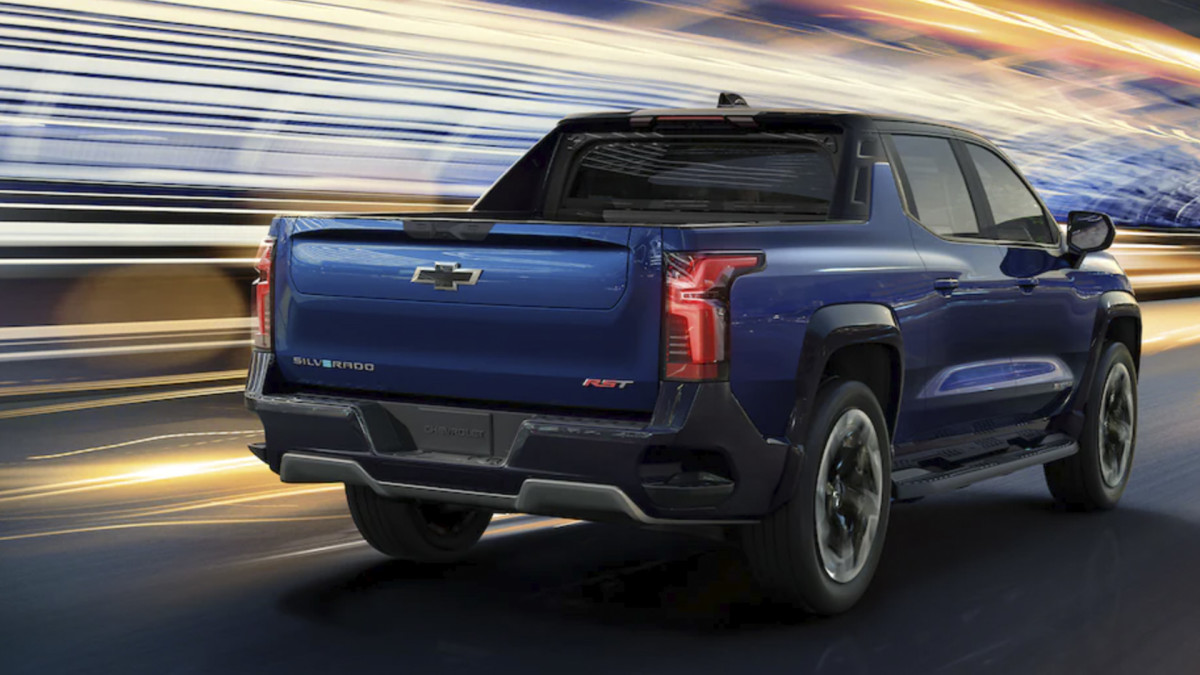 GM S Electric Vehicles Will Offer Powerful New Feature TheStreet   Ev Chevy Silverado 4 