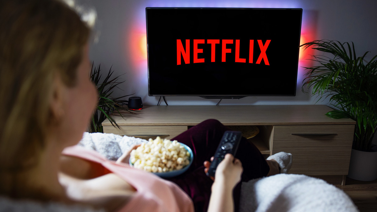 Analyst unveils new Netflix stock outlook after shares surge - TheStreet