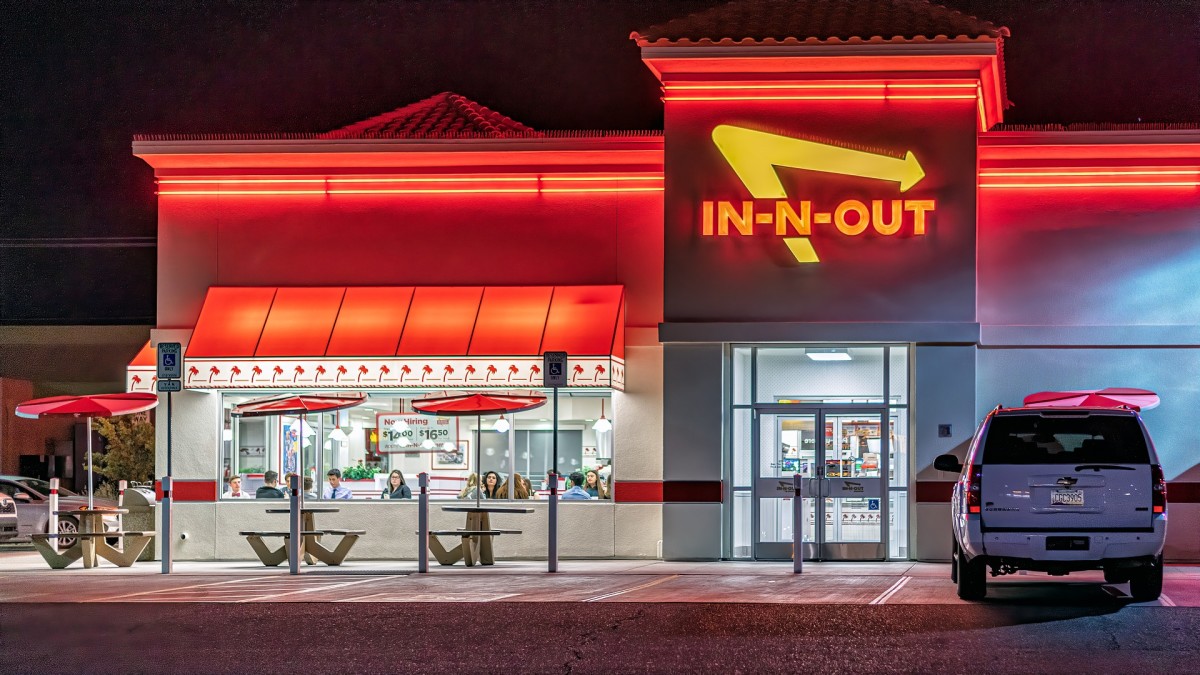 In-N-Out Burger Adds Controversial New 'Customer Service' Policy