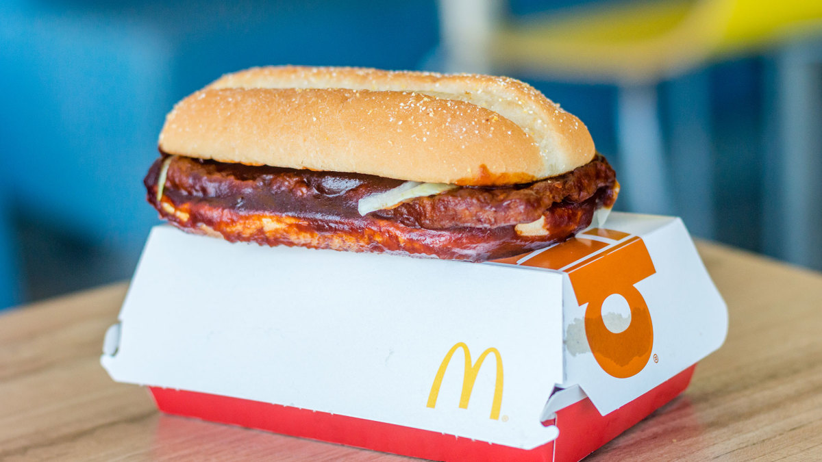 Forget the McRib, This McDonald's Sandwich Should Be Permanent