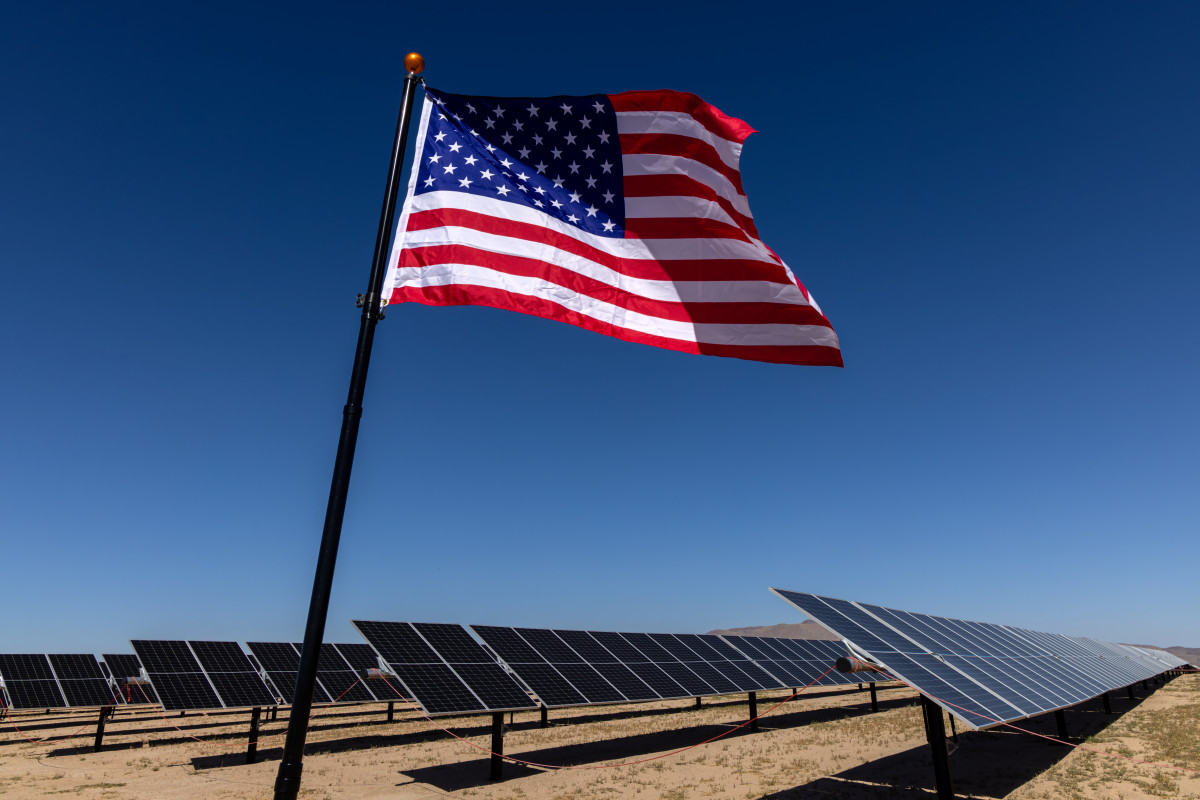 how-to-invest-in-solar-power-adding-clean-energy-to-your-portfolio