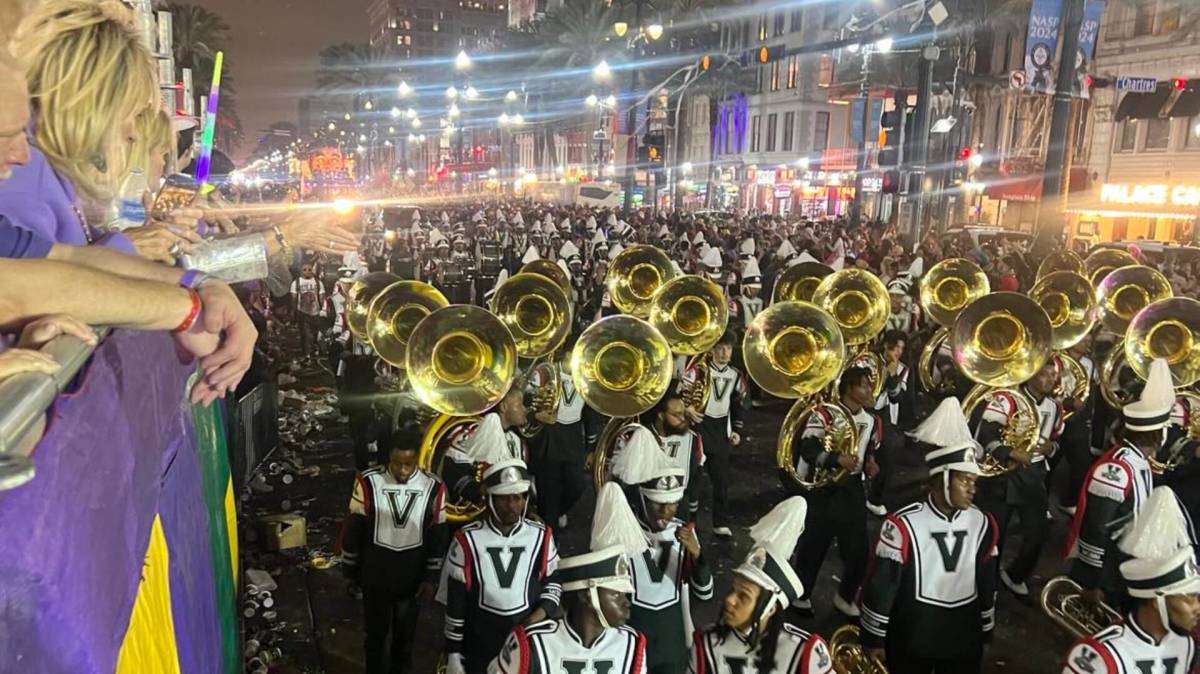 mardi gras marching band show