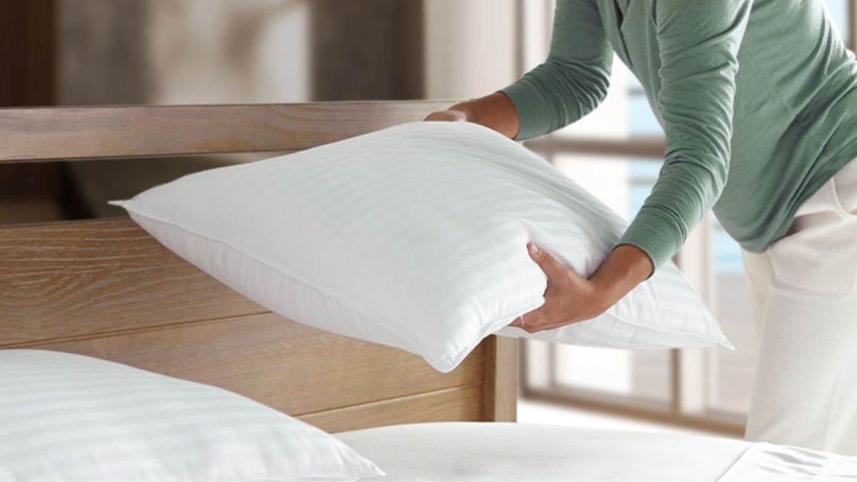 https://www.thestreet.com/.image/t_share/MjAwMDgwODY3MzM3NDQ2Nzc2/beckham_hotel_bed_pillows.jpg