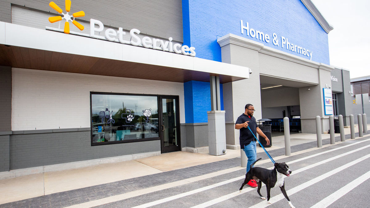 Lake Nona Walmart Supercenter uses high-tech gear, new layout to enhance  customer experience - Orlando Business Journal