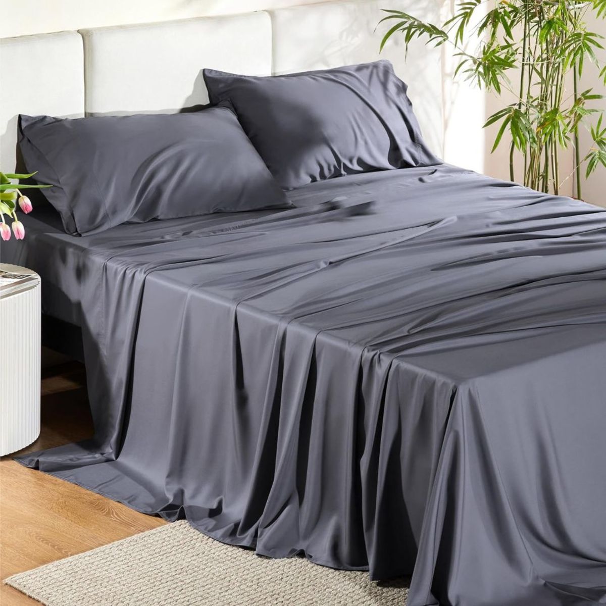 https://www.thestreet.com/.image/t_share/MjAyNTYzNDAyOTk0ODg1NjQ0/bedsure-sheets.jpg