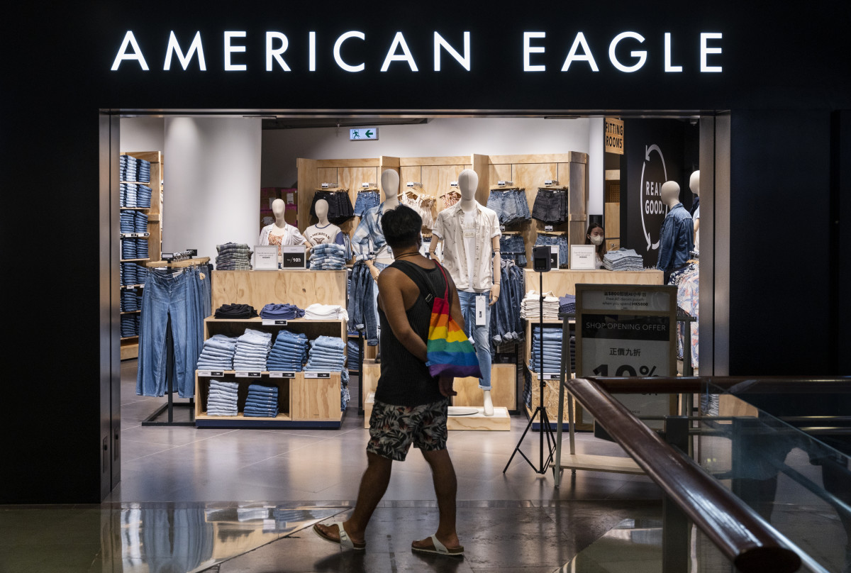 Clothing Retail Store Updates : american eagle outfitters