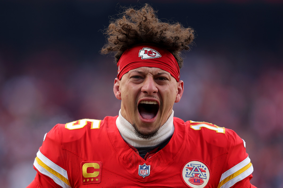 KANSAS CITY, MISSOURI - JANUARY 18: Patrick Mahomes #15 of the Kansas City Chiefs reacts prior to the AFC Divisional Playoff against the Houston Texans at GEHA Field at Arrowhead Stadium on January 18, 2025 in Kansas City, Missouri. (Photo by David Eulitt/Getty Images)